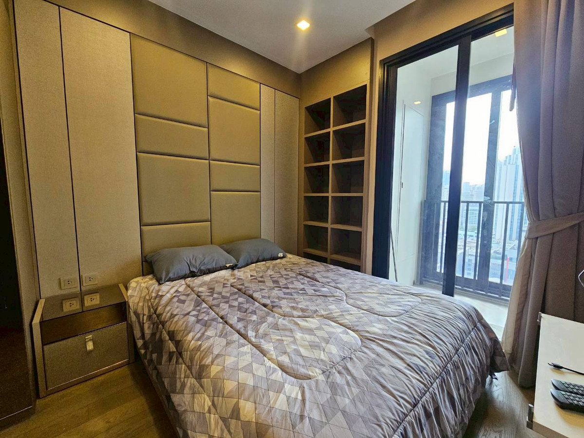For RentCondoSukhumvit, Asoke, Thonglor : 🏛️Hotel-Style Luxury: City View & Valuables Display Drawer in Asoke