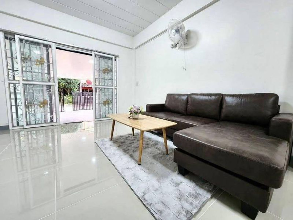 For SaleTownhomePattaya, Bangsaen, Chonburi : Eastern Land House 1 / 2 Bedrooms (For Sale), Eastern Land House 1 / 2 Bedrooms (FOR SALE) YEAN078