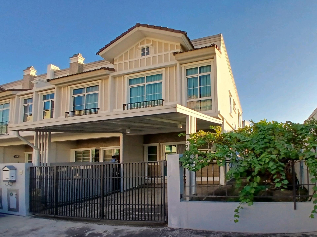 ให้เช่าทาวน์โฮมบางนา แบริ่ง ลาซาล : 🚩🌟🍀 ให้เช่า อินดี้ บางนา-รามคำแหง2 ทาวน์โฮมพรีเมียมเกรด หลังริม ตั้งบนทำเลศักยภาพ เดินทางง่าย ใกล้รถไฟฟ้า และรายล้อมไปด้วยสิ่งอำนวยควมสะดวกมากมาย ห้างใหญ่ ถนนใหญ่ ใกล้ทางด่วน✅ 