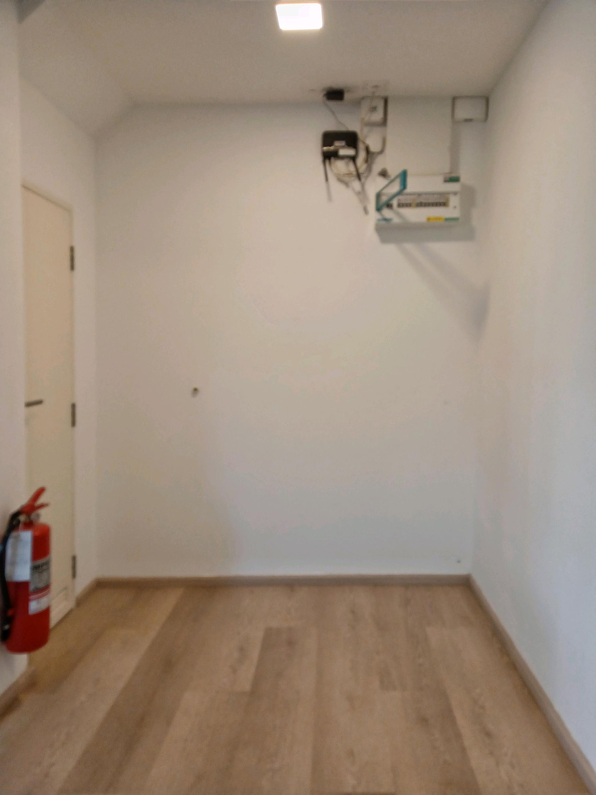 ให้เช่าทาวน์โฮมบางนา แบริ่ง ลาซาล : 🚩🌟🍀 ให้เช่า อินดี้ บางนา-รามคำแหง2 ทาวน์โฮมพรีเมียมเกรด หลังริม ตั้งบนทำเลศักยภาพ เดินทางง่าย ใกล้รถไฟฟ้า และรายล้อมไปด้วยสิ่งอำนวยควมสะดวกมากมาย ห้างใหญ่ ถนนใหญ่ ใกล้ทางด่วน✅ 