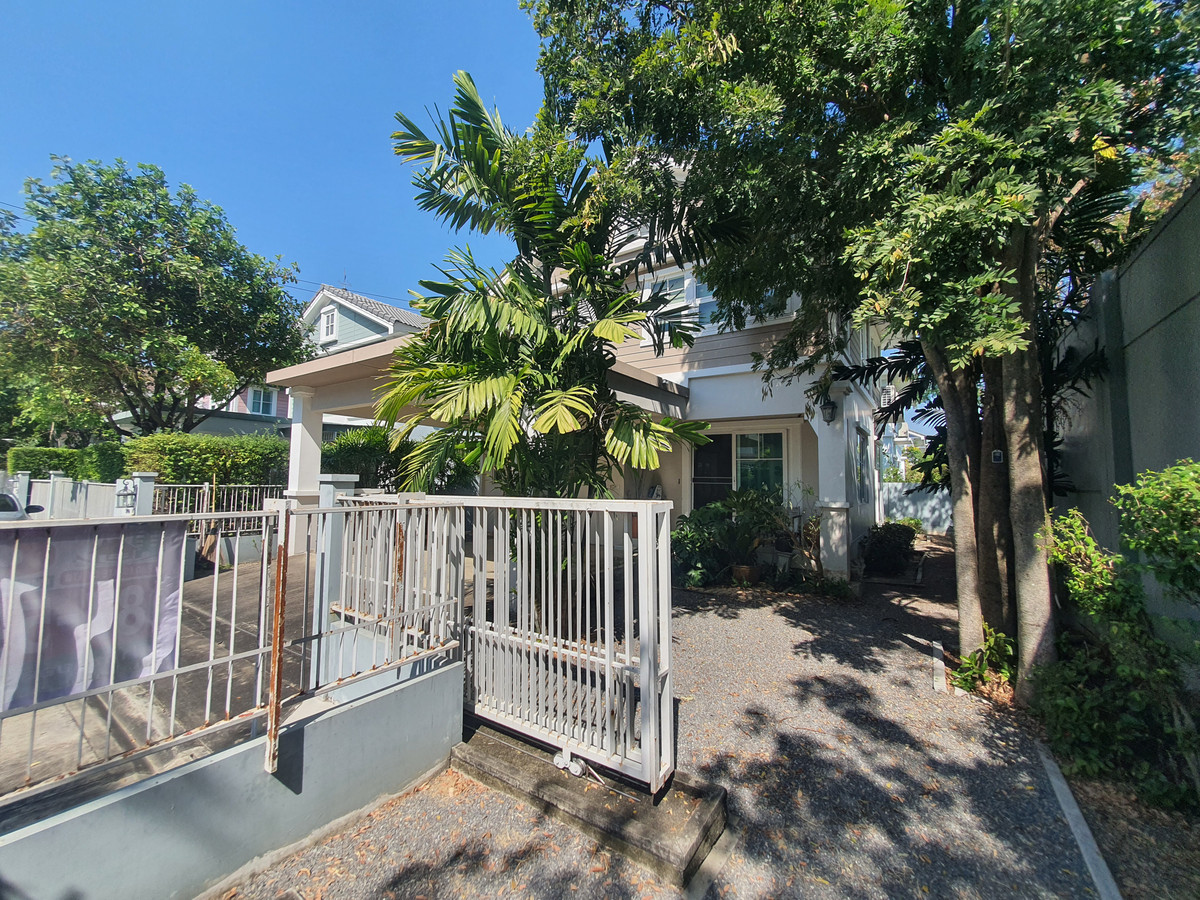 ขายบ้านพุทธมณฑล ศาลายา : ขายบ้านเดี่ยวหลังมุม ม.วิลลาจจิโอ ปิ่นเกล้า-ศาลายา จาก Land & Houses  บ้านสวย สไตล์ Urban Cottage, สวนรอบบ้านร่มรื่น, ใกล้มหาวิทยาลัยมหิดล เพียง 3 กม. 