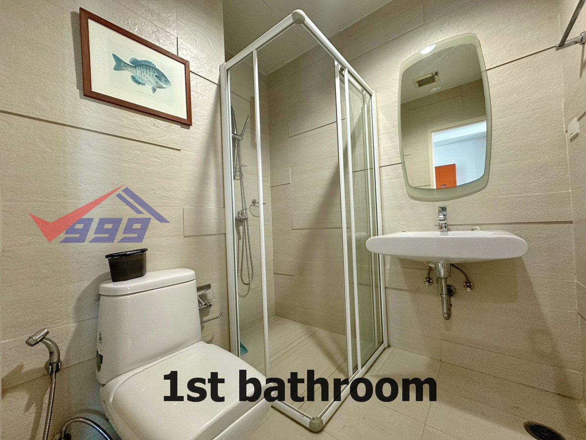 For RentCondoPattanakan, Srinakarin : For rent: Corner condo, 2 bedrooms, clean and tidy room