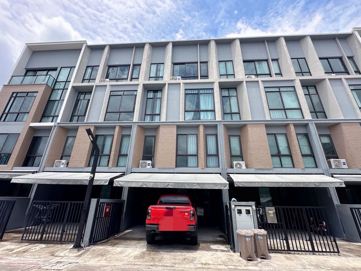 ขายทาวน์โฮมพัฒนาการ ศรีนครินทร์ : (รหัส HR279) ขายบ้านโครงการ Estara haven phatthanakan 20 เอสทารา ฮาเว่น พัฒนาการ 20 ใกล้BTS อ่อนนุช 