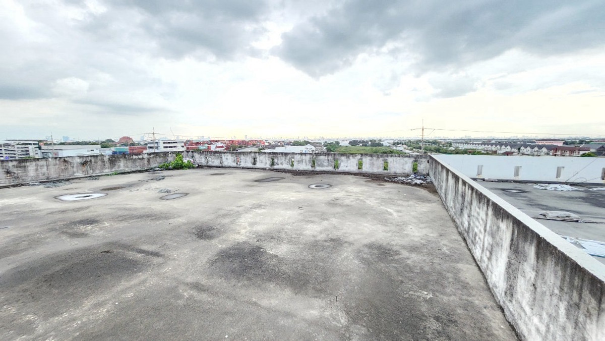 For RentShop HouseLadkrabang, Suwannaphum Airport : Commercial building for rent, 4 units, 4.5 floors, width 14 meters, next to the main road, King Kaew, Suvarnabhumi, with parking for 20 cars, connected to Bangna, Suan Luang, Lat Krabang and the expressway motorway.