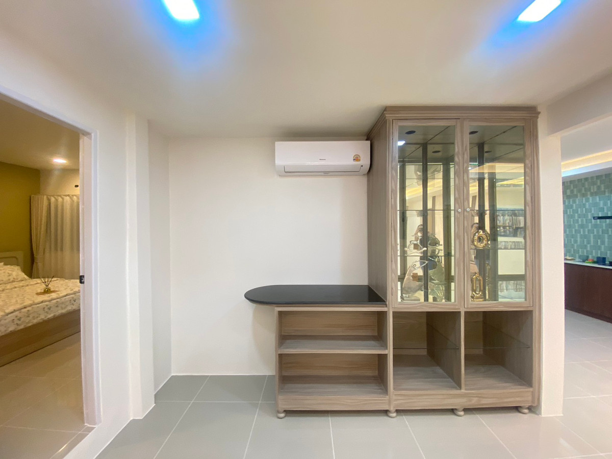 ขายบ้านพัทยา บางแสน ชลบุรี สัตหีบ : หลังมุมพร้อมชั้นลอย เฟอร์แน่น ✨ พัทยารุ่งเรือง / 3 ห้องนอน (ขาย), Pattaya Rungrueng / 3 Bedrooms (FOR SALE) BEWN036