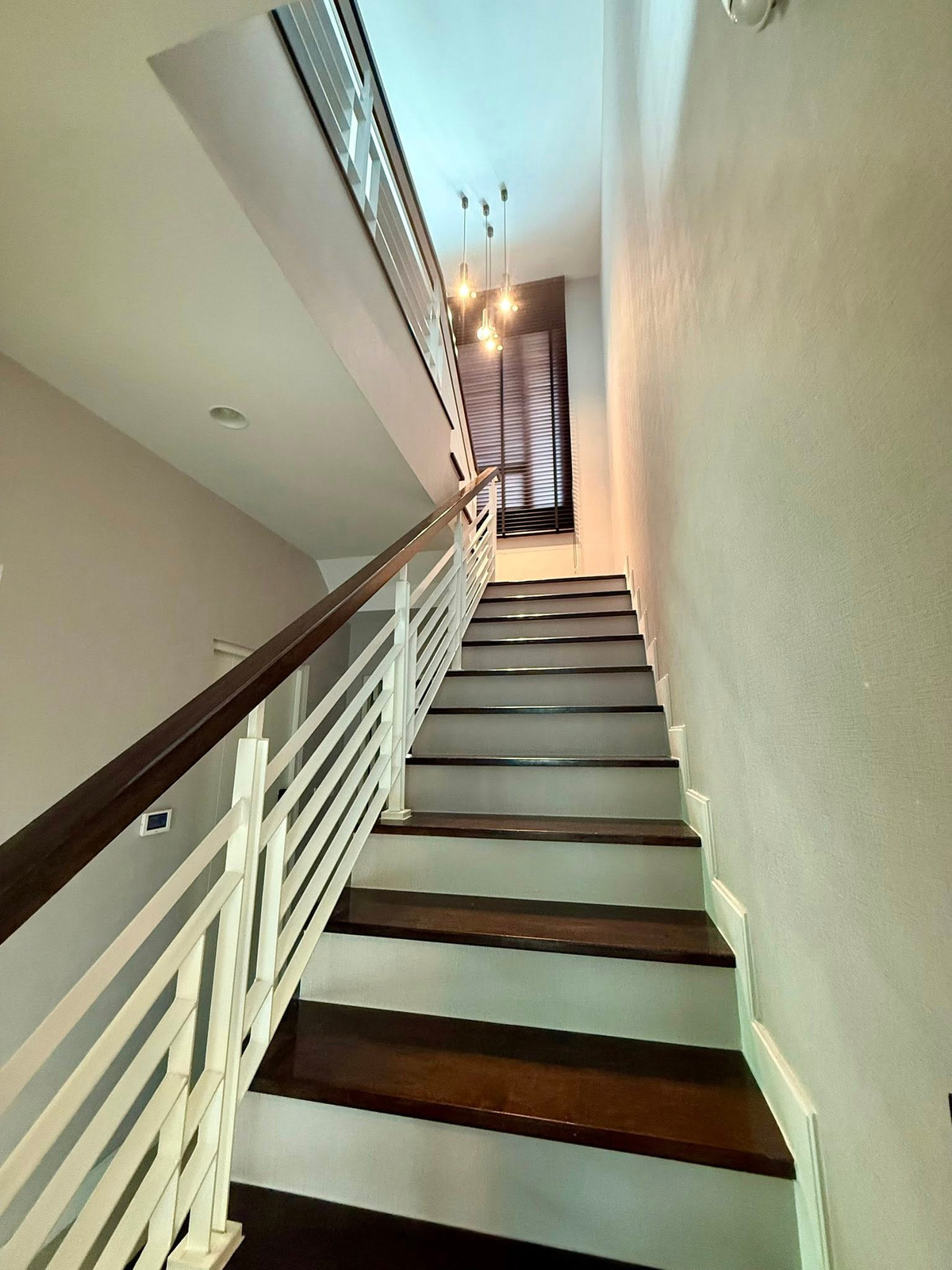 For RentHousePattanakan, Srinakarin : Setthasiri Krungthepkreetha 2 / 4 Bedrooms (FOR RENT) BZD099