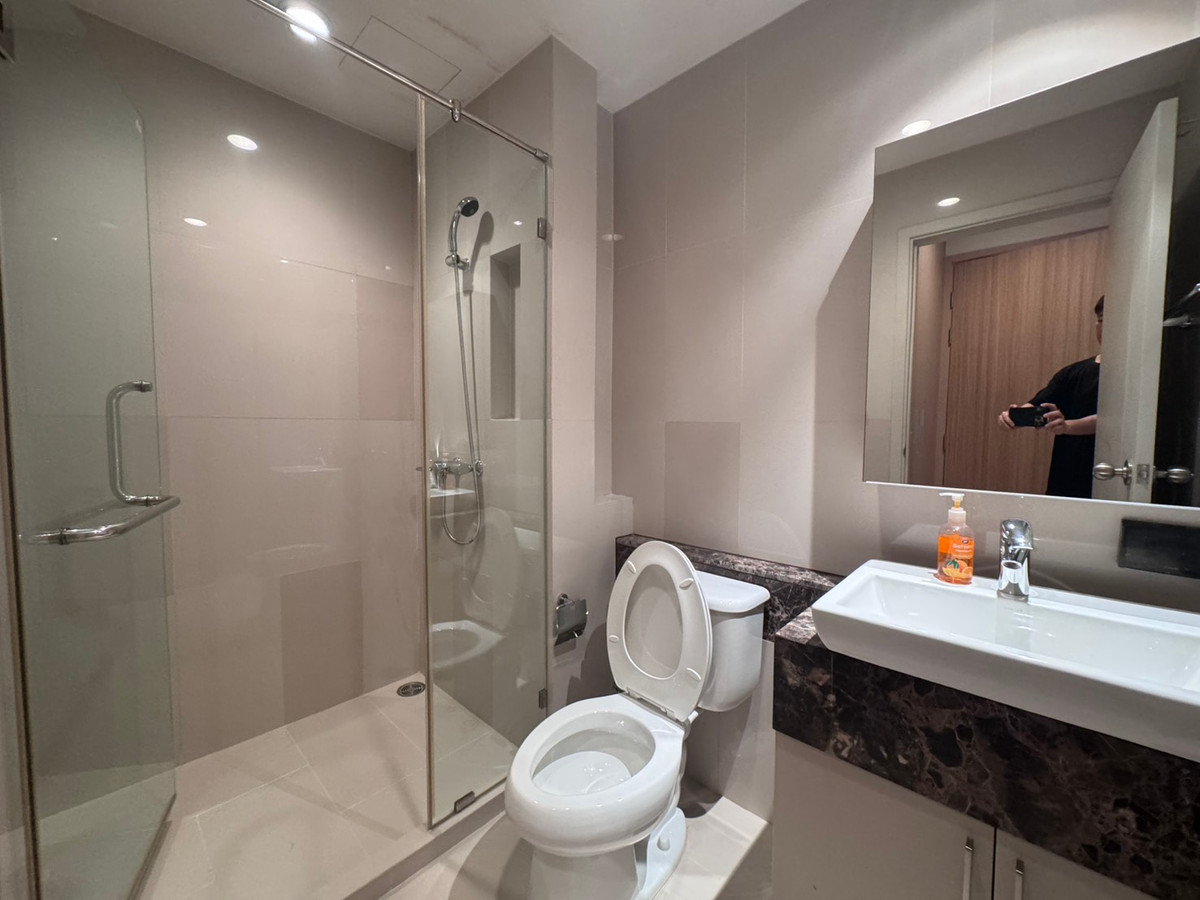 For SaleCondoWongwianyai, Charoennakor : Urgent sale, Fuse Sathorn Taksin, very new room, next to BTS Wongwian Yai, special price 3.29 million!