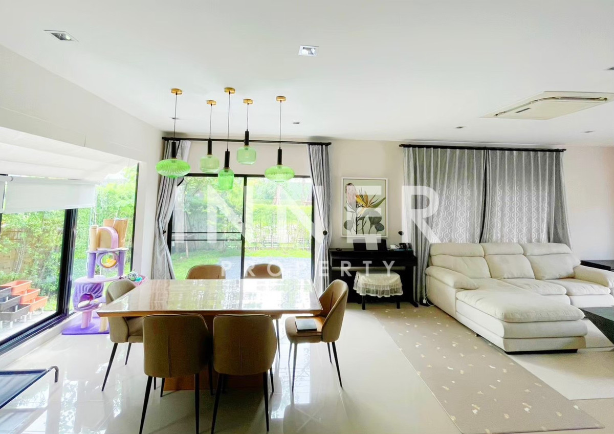 ขายบ้านบางนา แบริ่ง ลาซาล : 🏡🌳 角落独栋别墅出售！4 卧室，近 Mega Bangna 与 素万那普机场