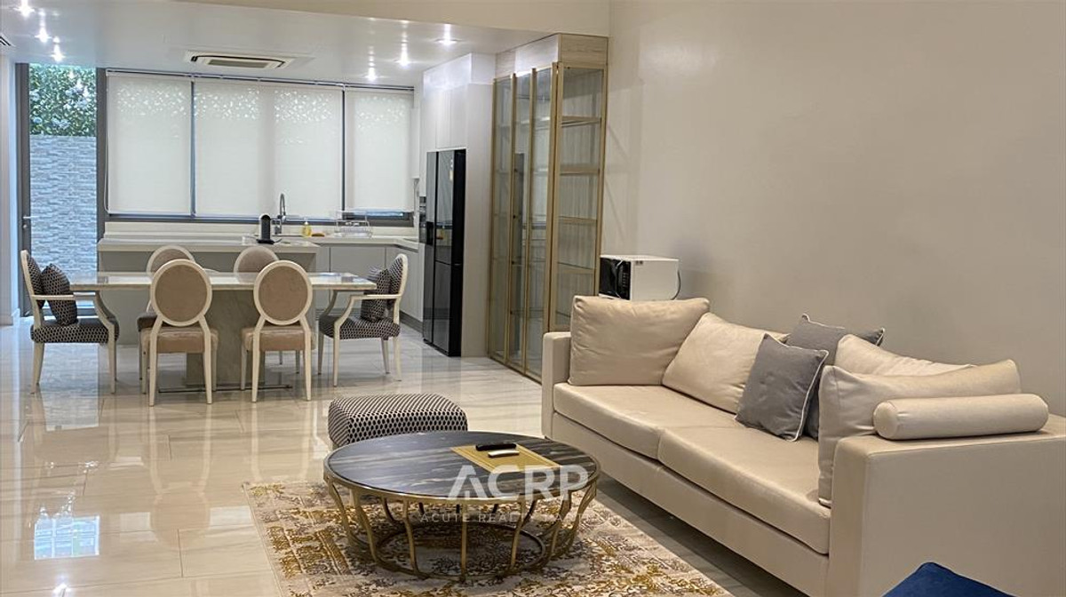 For RentTownhomeSukhumvit, Asoke, Thonglor : Luxury townhouse for rent at Quarter 39 near bts phomphong