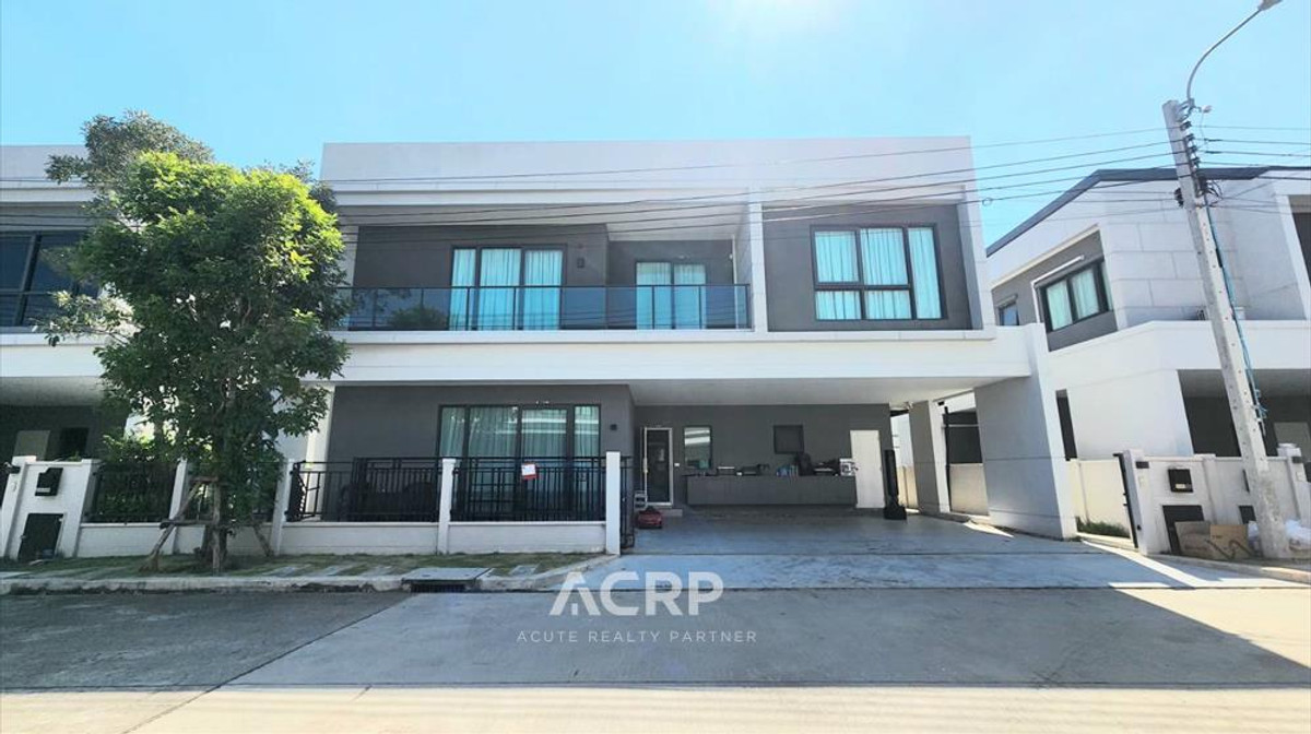 For RentHouseBangna, Bearing, Lasalle : For Sale/Rent: Luxury Detached House, Centro Bangna, near Mega Bangna<br />Fully furnished, beautifully decorated, ready to move in.