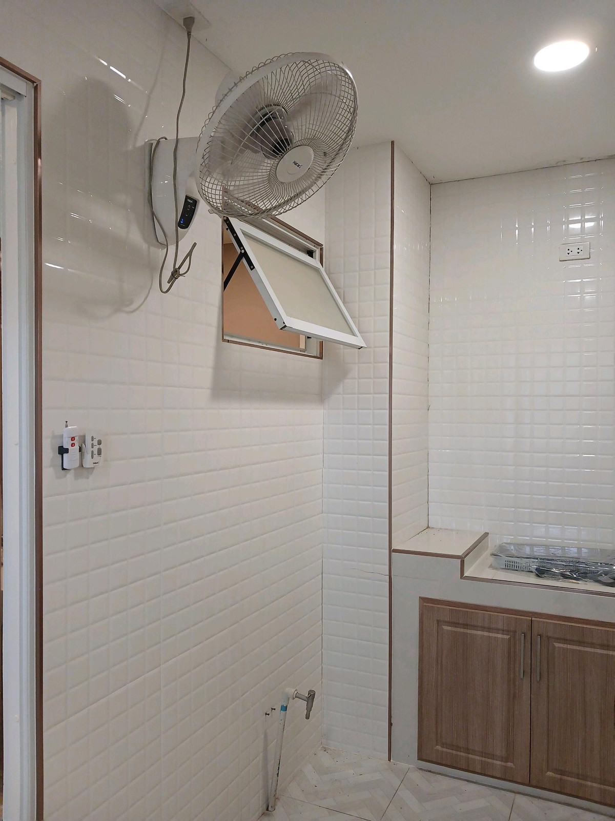 ให้เช่าทาวน์โฮมบางนา แบริ่ง ลาซาล : 🚩🌟🍀 ให้เช่า อินดี้ บางนา-รามคำแหง2 ทาวน์โฮมพรีเมียมเกรด หลังริม ตั้งบนทำเลศักยภาพ เดินทางง่าย ใกล้รถไฟฟ้า และรายล้อมไปด้วยสิ่งอำนวยควมสะดวกมากมาย ห้างใหญ่ ถนนใหญ่ ใกล้ทางด่วน✅ 