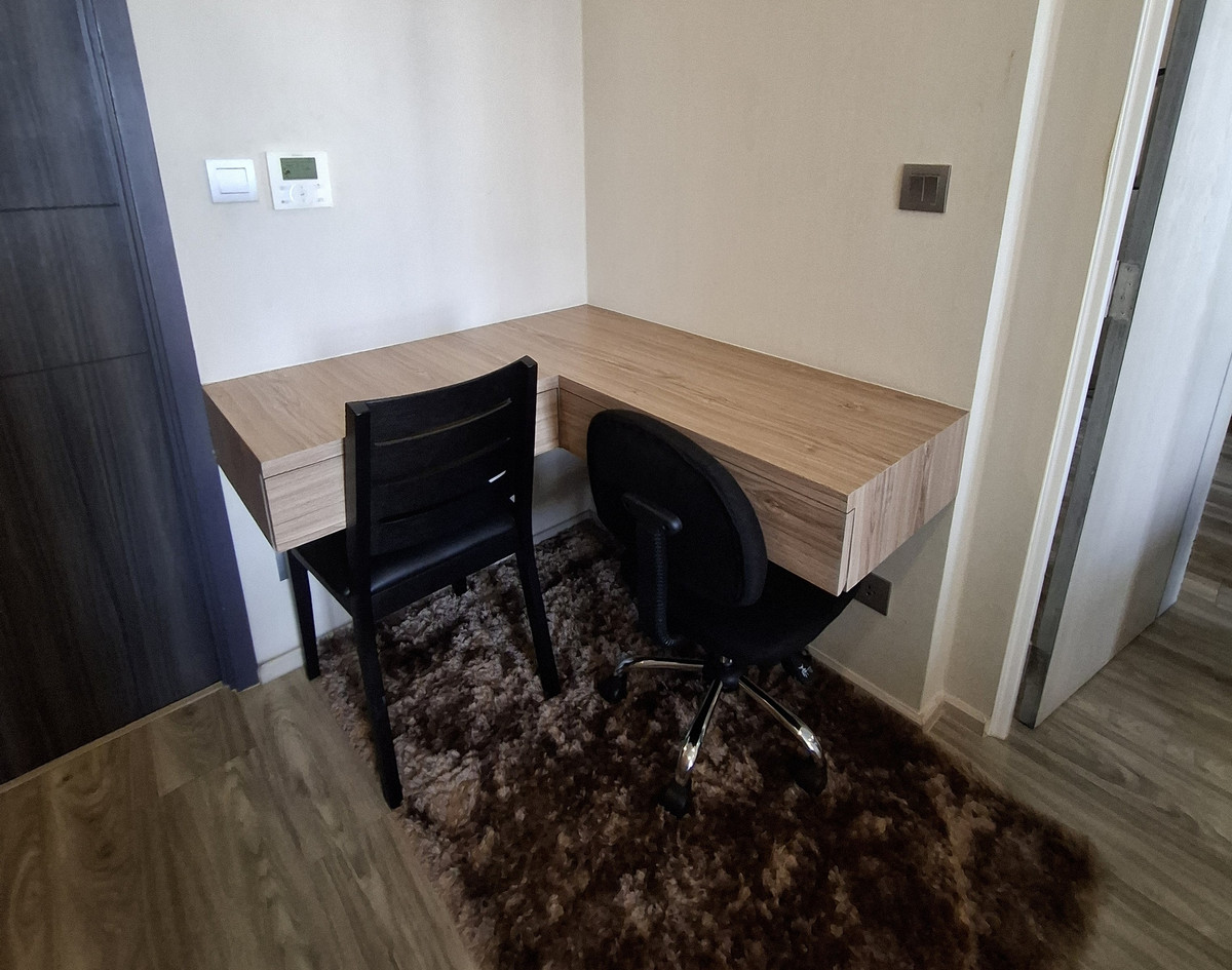 ให้เช่าคอนโดสุขุมวิท อโศก ทองหล่อ : ตอบโจทย์สาย WFH! แอชตัน อโศก มีโต๊ะทำงานกว้าง ติด MRT เข้า CBD สะดวก 💻🏙️