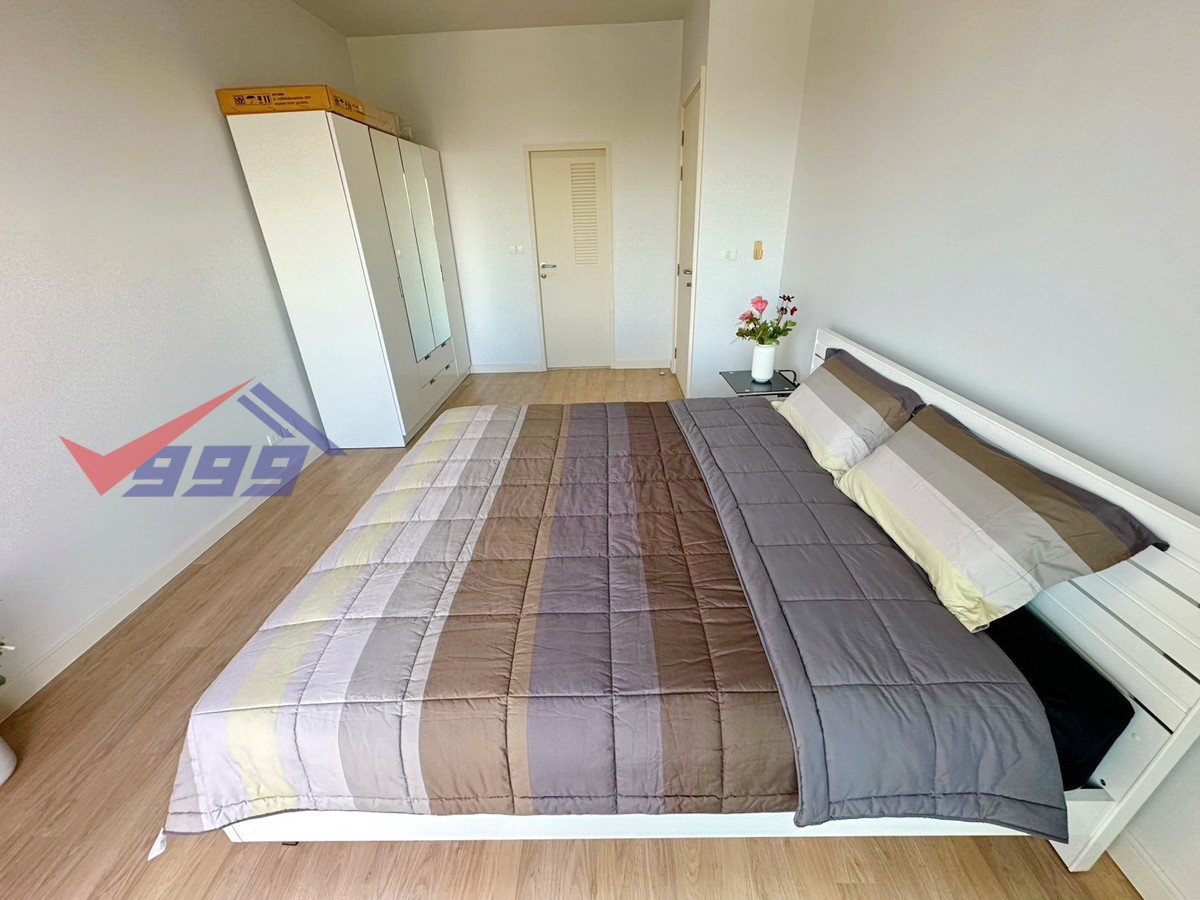 For RentCondoPattanakan, Srinakarin : For rent: Corner condo, 2 bedrooms, clean and tidy room