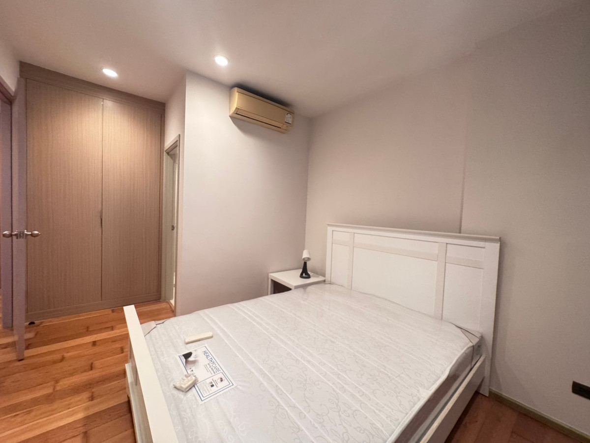 For SaleCondoWongwianyai, Charoennakor : Urgent sale, Fuse Sathorn Taksin, very new room, next to BTS Wongwian Yai, special price 3.29 million!