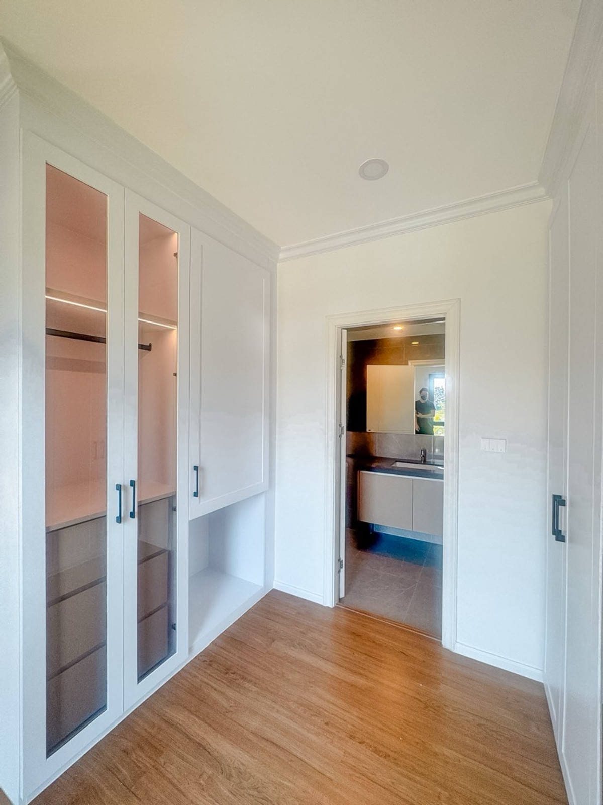 ขายบ้านมหาชัย สมุทรสาคร : 𝗟𝗮𝗸𝗲 𝗦𝗲𝗿𝗲𝗻𝗲 𝗥𝗮𝗺𝗮 𝟮 บ้านใหม่ ต่อเติมครัว บิ้วอินครบ 