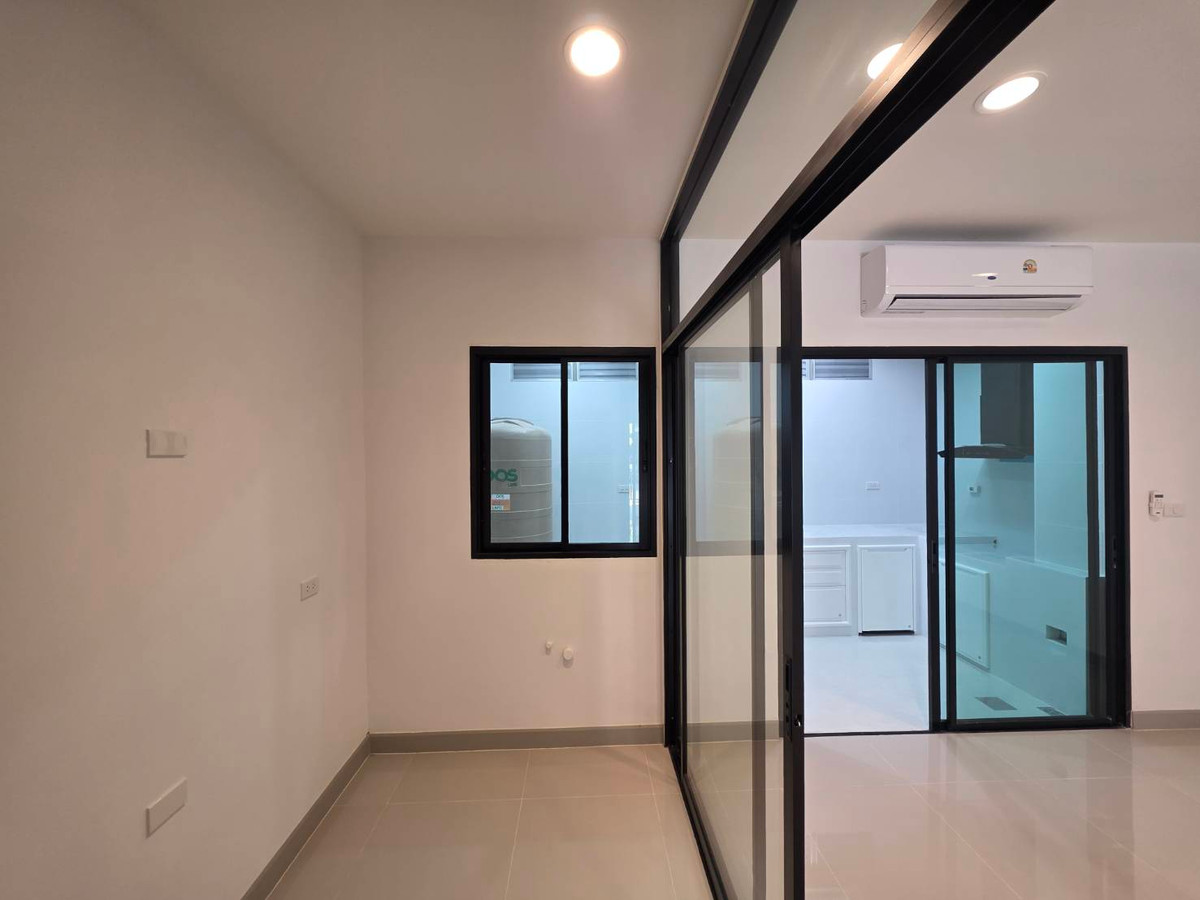 ให้เช่าทาวน์โฮมนวมินทร์ รามอินทรา : ให้เช่าทาวน์โฮม พรีเมี่ยม เพลส พหลโยธิน - รามอินทรา ใกล้ บิ๊กซี ดอนเมือง (สะพานใหม่) เพียง 5 นาที