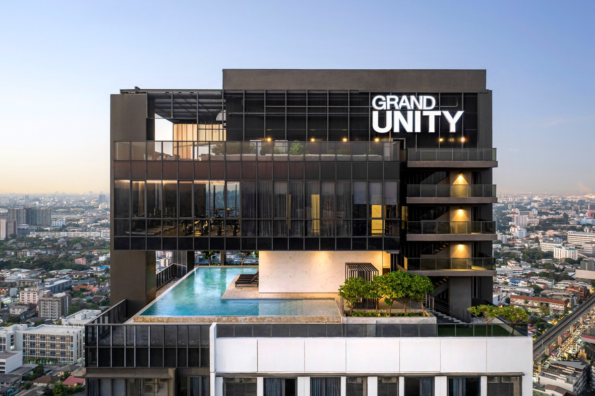 For SaleCondoKasetsart, Ratchayothin : ✨ Accept a loss, urgent sale Mazarine Ratchayothin, a golden opportunity for people who want a luxury condo at a special price 🎉