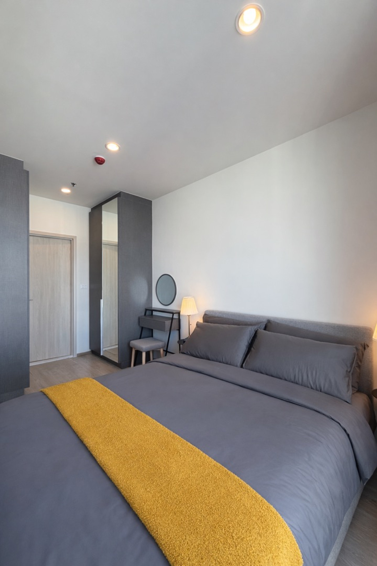 ให้เช่าคอนโดพระราม 9 เพชรบุรีตัดใหม่ RCA : 🔥Best Price🔥🏢 Nue District R9👫 ติด MRT Rama 9 Facility ครบครัน  💗ติดถนน เดินไป MRT ได้สะดวกมาก 🚶‍♀️💗