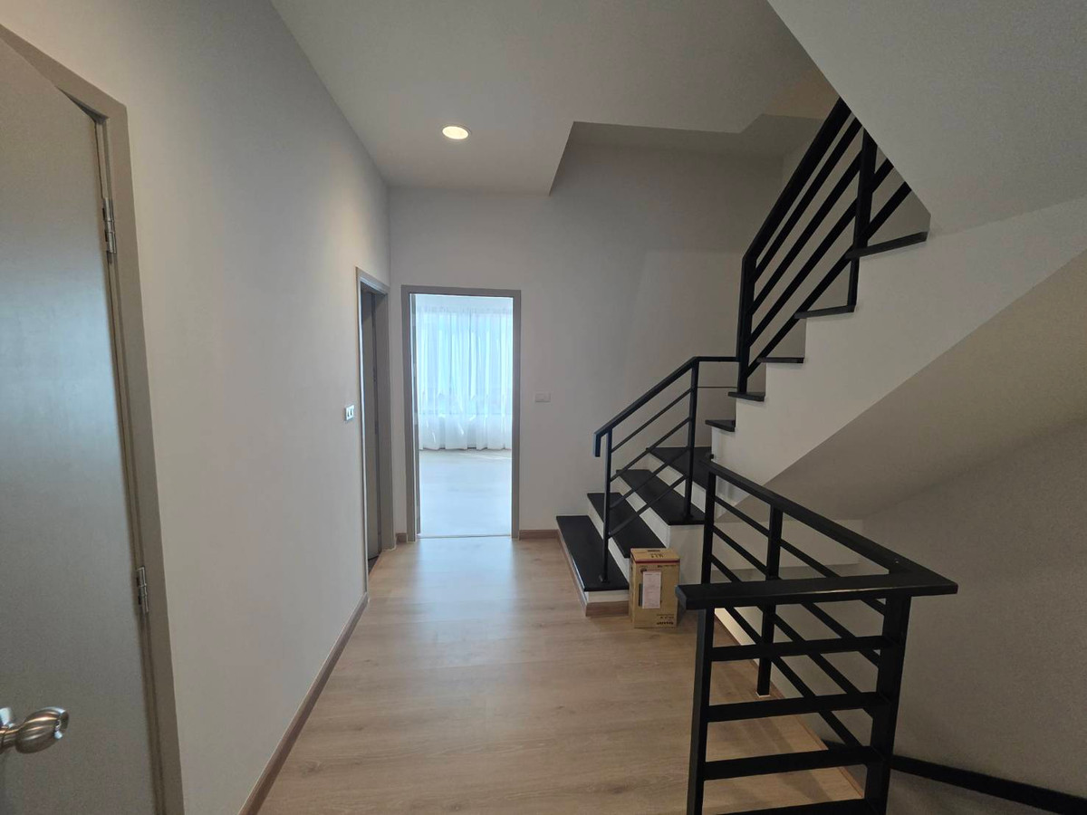 ให้เช่าทาวน์โฮมนวมินทร์ รามอินทรา : ให้เช่าทาวน์โฮม พรีเมี่ยม เพลส พหลโยธิน - รามอินทรา ใกล้ บิ๊กซี ดอนเมือง (สะพานใหม่) เพียง 5 นาที