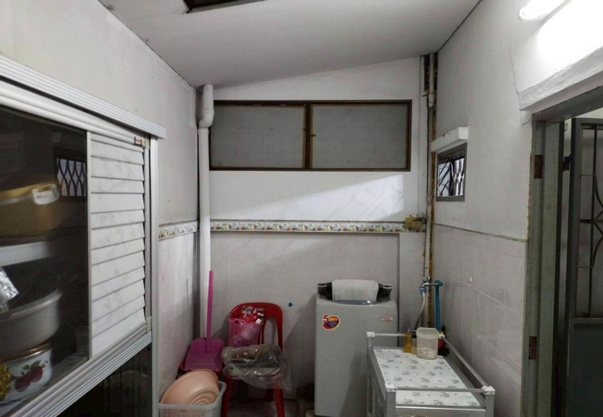 For SaleTownhomeSeri Thai, Ramkhamhaeng Nida : Townhouse for sale, Ranee Village 7, Suan Siam, Soi Suan Siam 24, area 16 sq m, 2 floors, 2 bedrooms, 2 bathrooms, price negotiable.