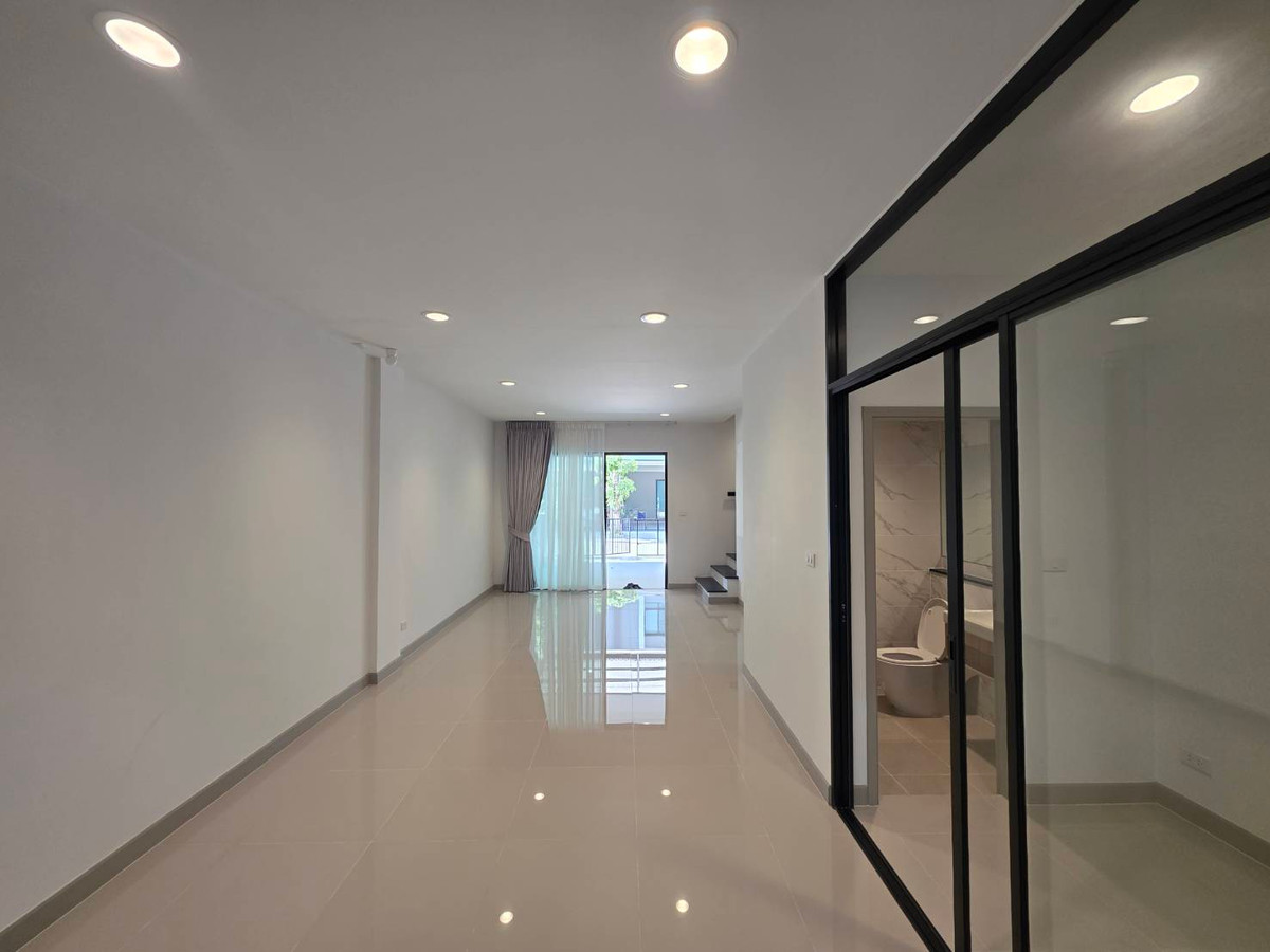 ให้เช่าทาวน์โฮมนวมินทร์ รามอินทรา : ให้เช่าทาวน์โฮม พรีเมี่ยม เพลส พหลโยธิน - รามอินทรา ใกล้ บิ๊กซี ดอนเมือง (สะพานใหม่) เพียง 5 นาที