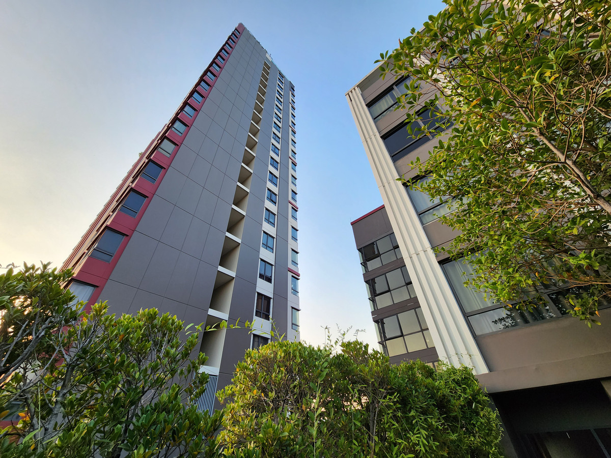 ขายคอนโดปิ่นเกล้า จรัญสนิทวงศ์ : **ขายราคาต่ำกว่าประเมิน ขายขาดทุนไปเลย ทิศเหนือ ไม่ร้อน เพดานสูง 2.65 เมตร ** ขาย The Tree จรัญ 30 ทำเล ไฟฉาย-ศิริราช สังคมดี ห้องใหม่พร้อมอยู่มาดูได้