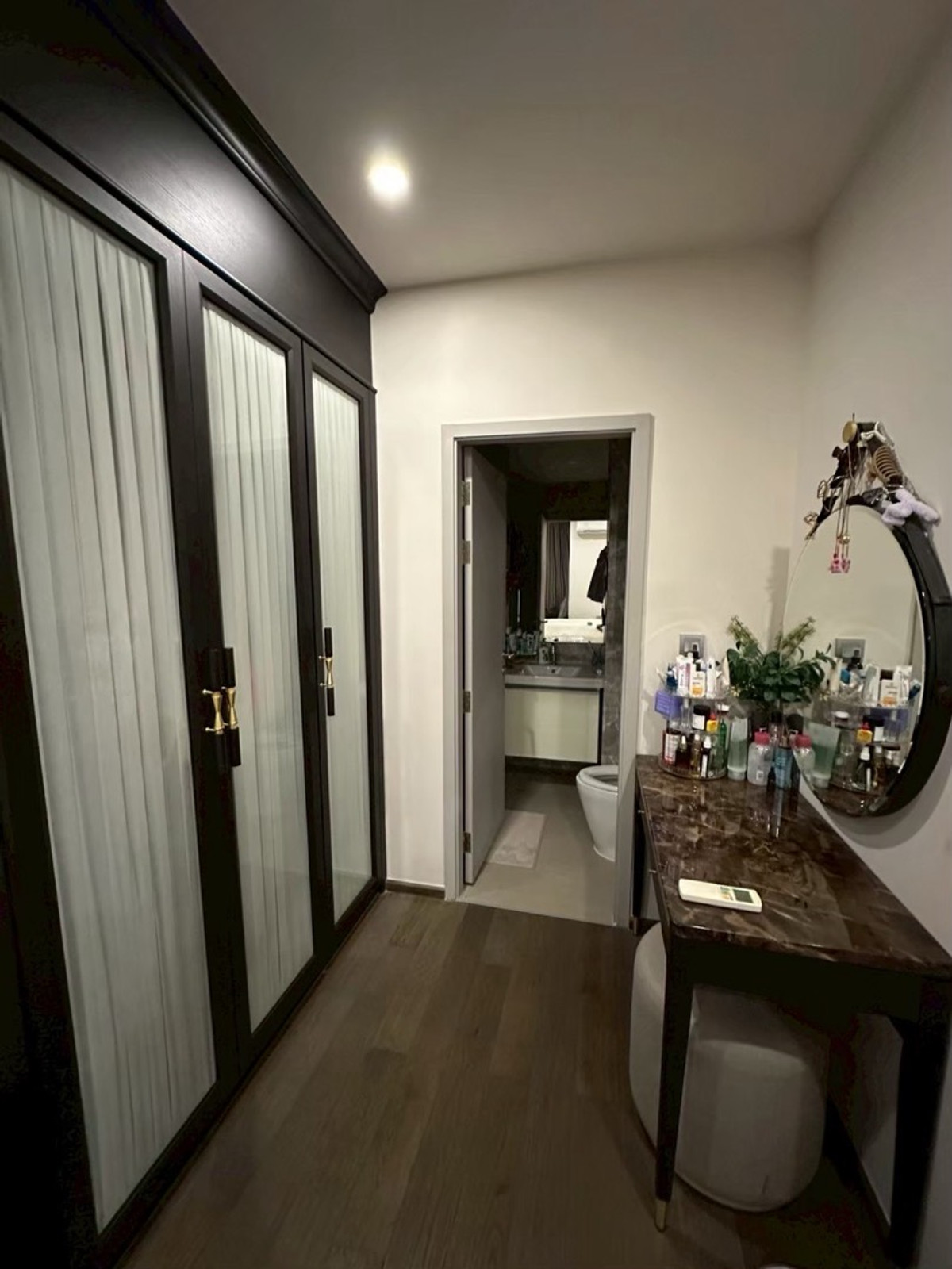 ให้เช่าคอนโดราชเทวี พญาไท : For Rent: Ideo Q Siam–Ratchathewi🛏 1 Bedroom | 📐 34 sq.m.💰 Rent: 20,000 THB/monthcontact 0646428664 (Phat)contact 0946242014 (Nui)