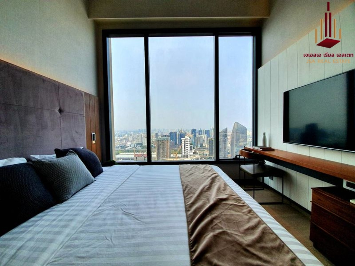For SaleCondoSukhumvit, Asoke, Thonglor : ✨ For Sale: The Esse Asoke Condo ✨ 💰 Only 15,050,000 THB