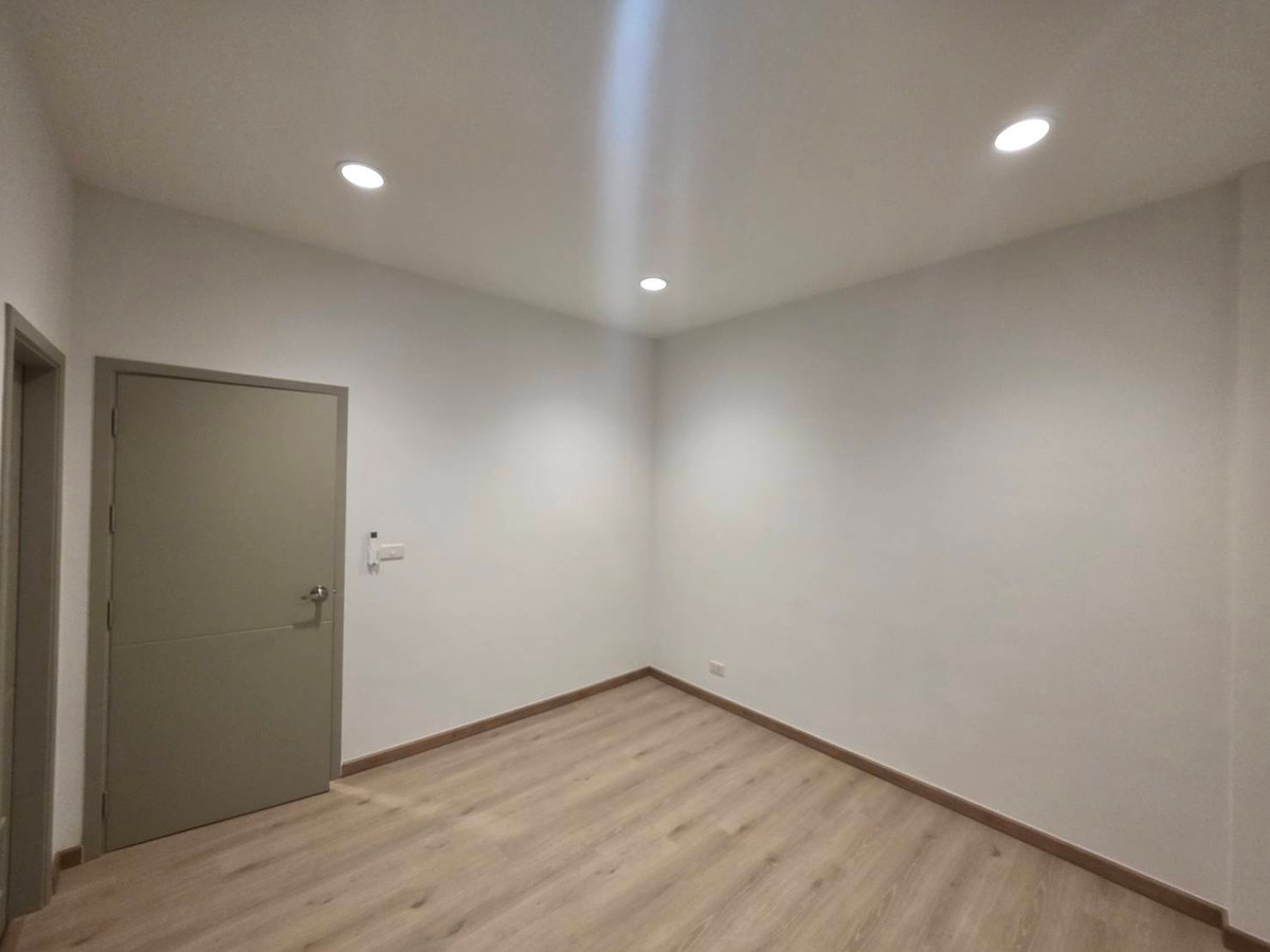 ให้เช่าทาวน์โฮมนวมินทร์ รามอินทรา : ให้เช่าทาวน์โฮม พรีเมี่ยม เพลส พหลโยธิน - รามอินทรา ใกล้ บิ๊กซี ดอนเมือง (สะพานใหม่) เพียง 5 นาที