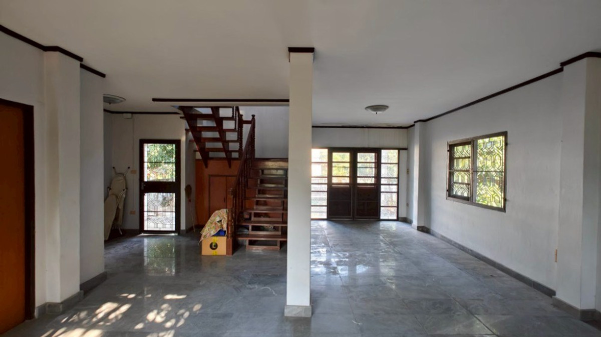 For SaleHouseMin Buri, Romklao : 2-story detached house for sale, Phetmanee Village Rat Uthit Road 18 Near the Pink Line MRT station (N.1958)