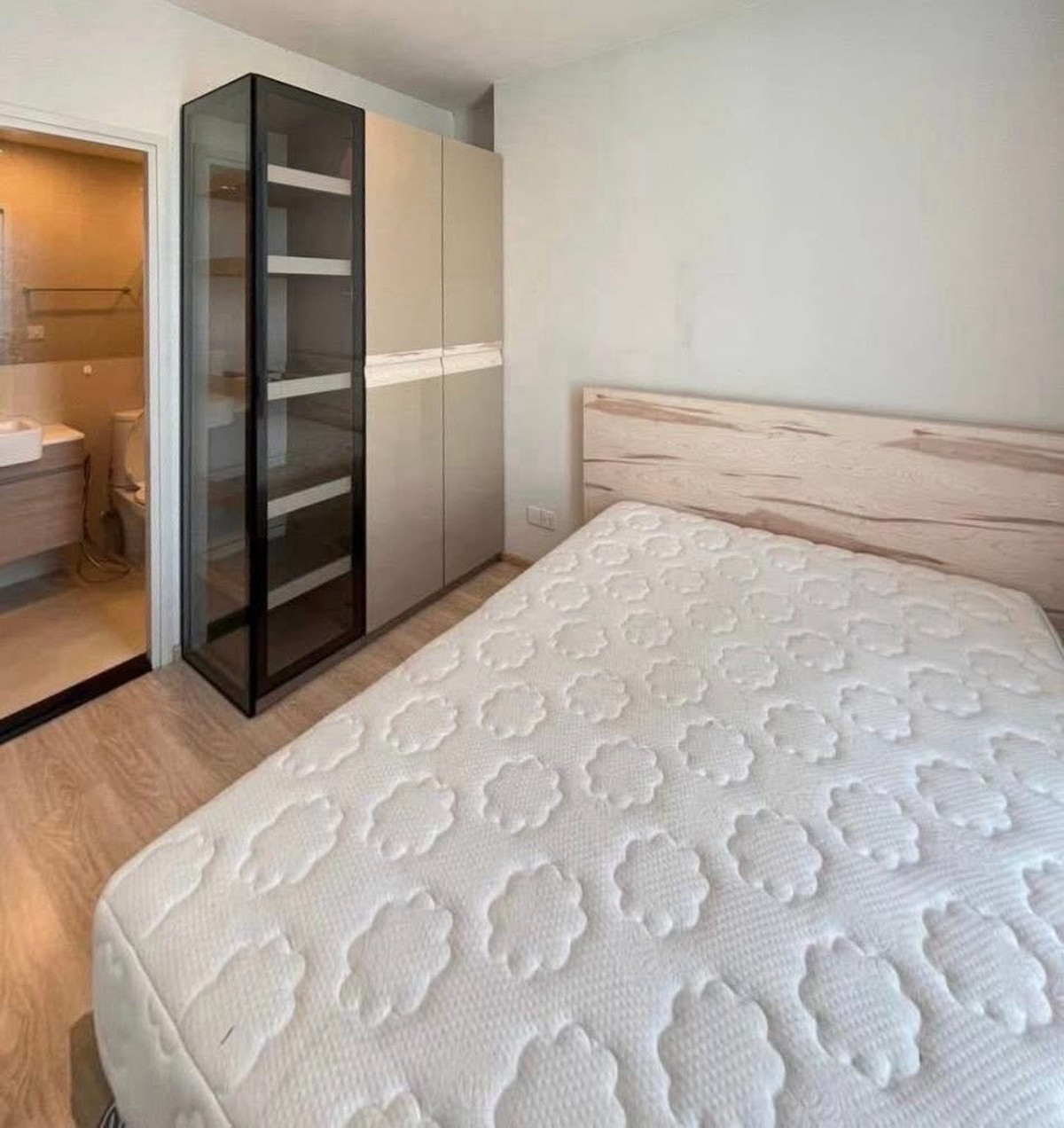 ให้เช่าคอนโดรัชดา ห้วยขวาง : 🏢 Noble Revolve Ratchada👫 คอนโดติดถนนใหญ่ ใจกลางพระราม 9 ใกล้ห้าง Central Rama 9✨