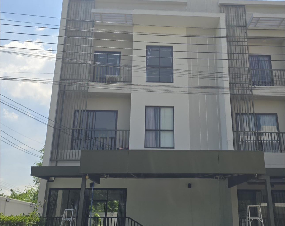 For SaleTownhomeMin Buri, Romklao : Villa Albero Rama 9 - Srinakarin / 3 Bedrooms (FOR SALE) BZD095