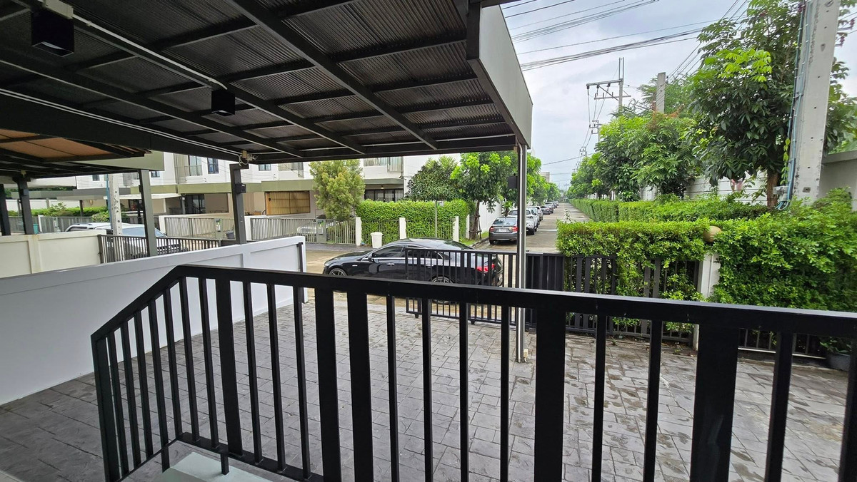 For RentTownhomeMin Buri, Romklao : Villa Albero Rama 9 - Srinakarin / 3 Bedrooms (FOR RENT) BZD095