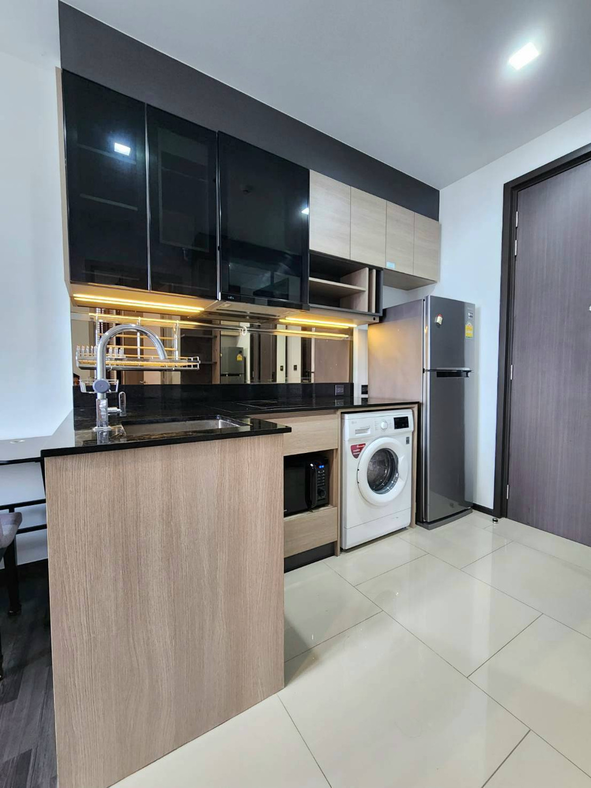 ให้เช่าคอนโดพระราม 9 เพชรบุรีตัดใหม่ RCA : 💥CP-4821💥ว่าง ให้ เช่า เดอะ ไลน์ อโศก - รัชดา  👉แอดไลน์ @primahome 