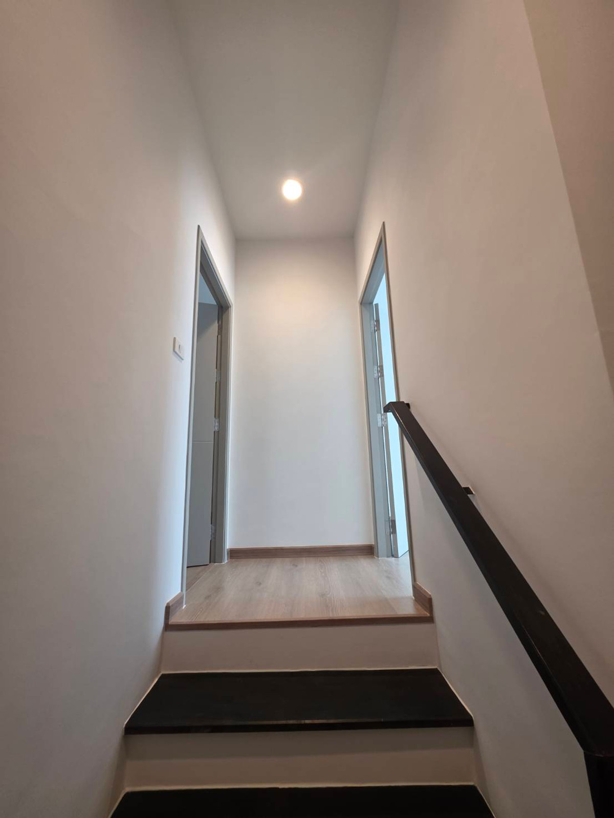 ให้เช่าทาวน์โฮมนวมินทร์ รามอินทรา : ให้เช่าทาวน์โฮม พรีเมี่ยม เพลส พหลโยธิน - รามอินทรา ใกล้ บิ๊กซี ดอนเมือง (สะพานใหม่) เพียง 5 นาที