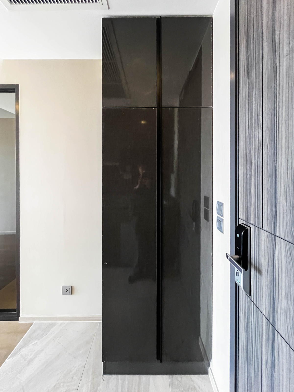 ขายคอนโดสุขุมวิท อโศก ทองหล่อ : F.Q. ขายคอนโด Ashton Asoke ราคา 7,680,000 บาท [SHN00069]