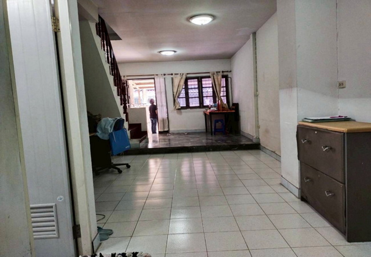 For SaleTownhomeSeri Thai, Ramkhamhaeng Nida : Townhouse for sale, Ranee Village 7, Suan Siam, Soi Suan Siam 24, area 16 sq m, 2 floors, 2 bedrooms, 2 bathrooms, price negotiable.