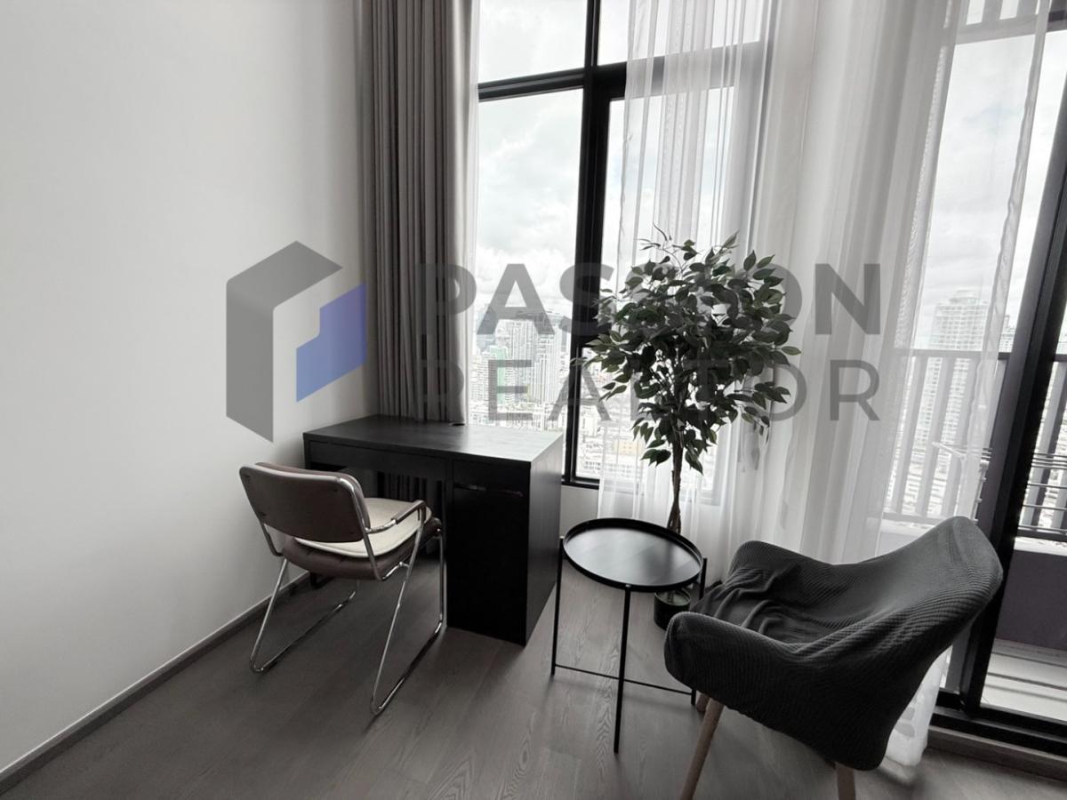 ให้เช่าคอนโดสยาม จุฬา สามย่าน : 🔥เช่าด่วน🔥พาร์ค ออริจิ้น จุฬา-สามย่าน ใกล้สถานีรถไฟฟ้า MRT หัวลำโพง เฟอร์นิเจอร์ครบ พร้อมเข้าอยู่