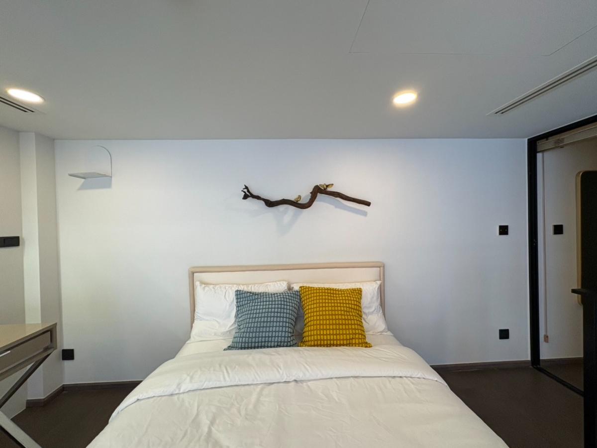 For RentCondoSiam Paragon ,Chulalongkorn,Samyan : 🔥Rent Now🔥 Park Origin Chula-Samyan, near MRT Hua Lamphong Station, fully furnished, ready to move in.