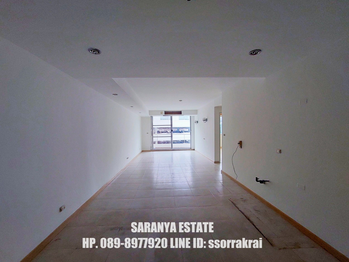 ขายคอนโดเกษตรศาสตร์ รัชโยธิน : ขายศุภาลัยปาร์ค พหลโยธิน 21 ติด BTS พหลโยธิน 24 /เดอะเซนทรัลพหลโยธิน 87 ตรม 2 ห้องนอน 2 ห้องน้ำ 1 ระเบียง ห้องมีแสงธรรมชาติเข้าทุกห้องค่ะ  ราคา 5,800,000 ล้าน  AG : สรัญญา 0898977920 ลายน์ ไอดี ssorrakrai