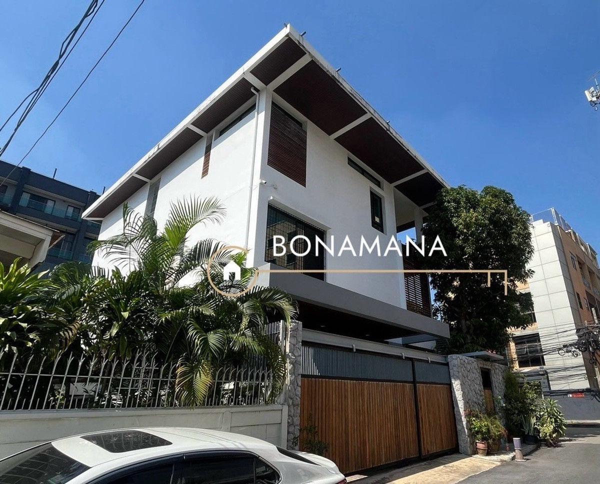 HouseSathorn, Narathiwat : For sale/rent house/home office Sathorn-Narathiwat (BTS St. Louis 1.1km)