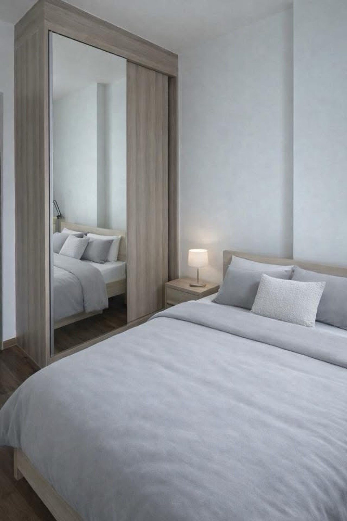 For RentCondoRatchadapisek, Huaikwang, Suttisan : 🏢 Noble Revolve Ratchada👫 next to Rama 9 Road, near Central Rama 9, can walk🚶‍♀️✨