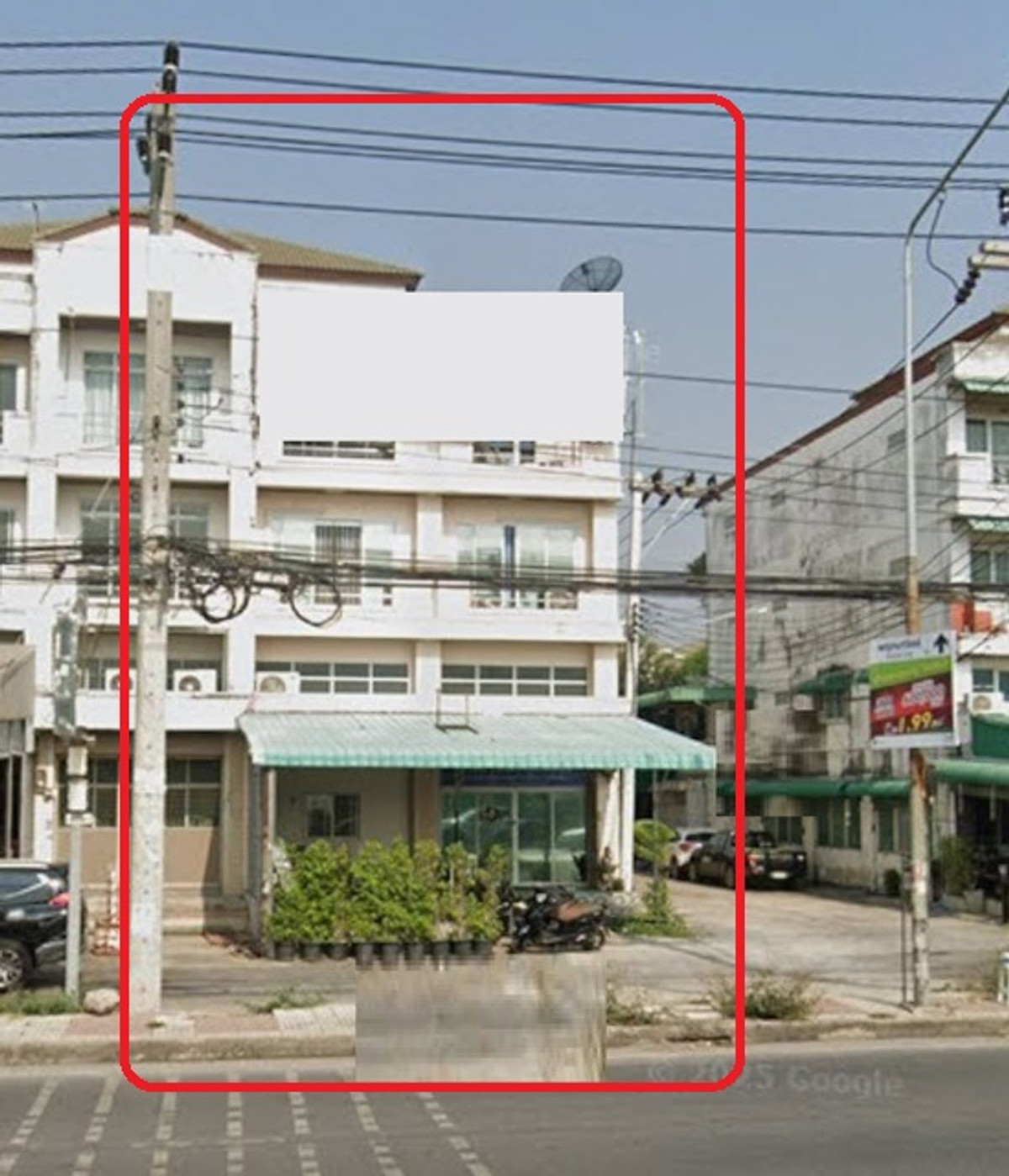 ให้เช่าอาคารพาณิชย์พุทธมณฑล ศาลายา : ม.มหิดล ศาลายา 2.5 กม. 10 นอน เดอะศาลายา เลเชอร์ ปาร์ค 750 ม.ให้เช่าอาคารพาณิชย์ 4 ชั้น 2 คูหาตีทะลุกัน 42 ตร.วา. 670 ตร.ม. ริมถนนใหญ่