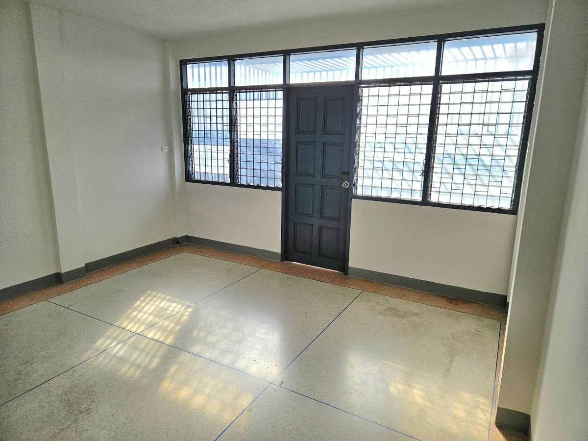 ให้เช่าอาคารพาณิชย์นครปฐม : ให้เช่า อาคารพาณิชย์ ใกล้ บิ๊กซี อ้อมใหญ่ เพียง 7 นาที