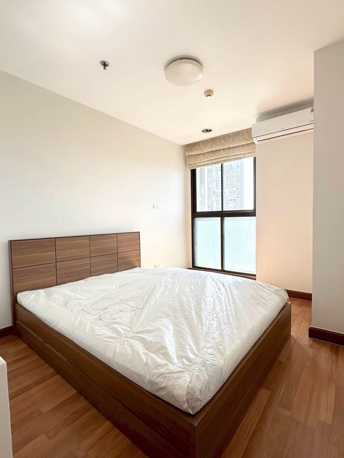 For SaleCondoLadprao, Central Ladprao : 📍Urgent sale! 🚄Condo near MRT Lat Phrao-Phahon Yothin Ideo Ladprao 5