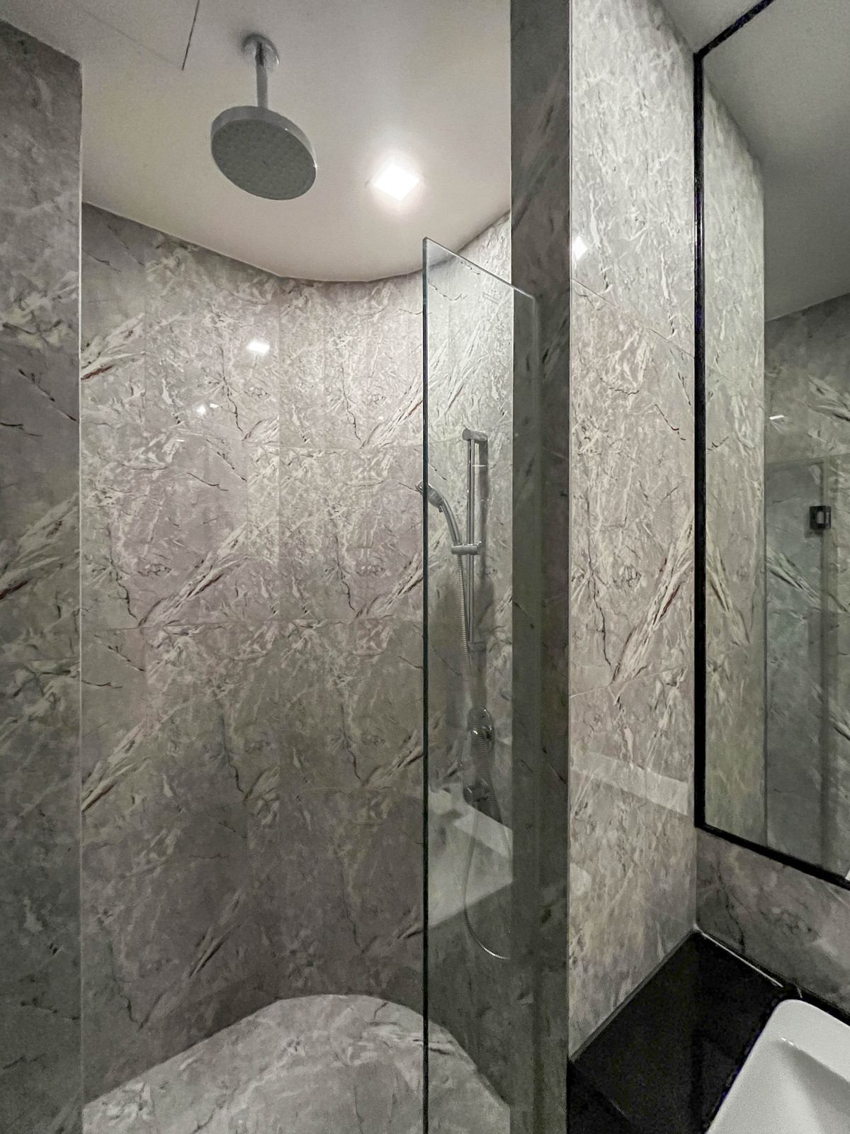 ขายคอนโดสุขุมวิท อโศก ทองหล่อ : F.Q. ขายคอนโด Ashton Asoke ราคา 7,680,000 บาท [SHN00069]