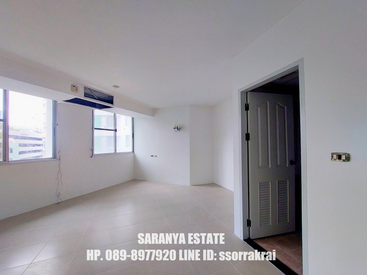 For SaleCondoKasetsart, Ratchayothin : Supalai Park Phahon Yothin 21 for sale Next to BTS Phahon Yothin 24/The Central Phahon Yothin 87 sq m. 2 bedrooms, 2 bathrooms, 1 balcony Price: Bht. 5,750,000  AG : Saranya 0898977920 Line ID: ssorrakrai
