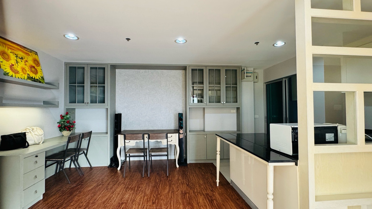 ขายคอนโดพระราม 9 เพชรบุรีตัดใหม่ RCA : ขาย! คอนโดพระรามเก้า ห้องใหญ่ วิวสวย  ราคาคุ้ม อยู่เองก็ดี ลงทุนก็ปัง