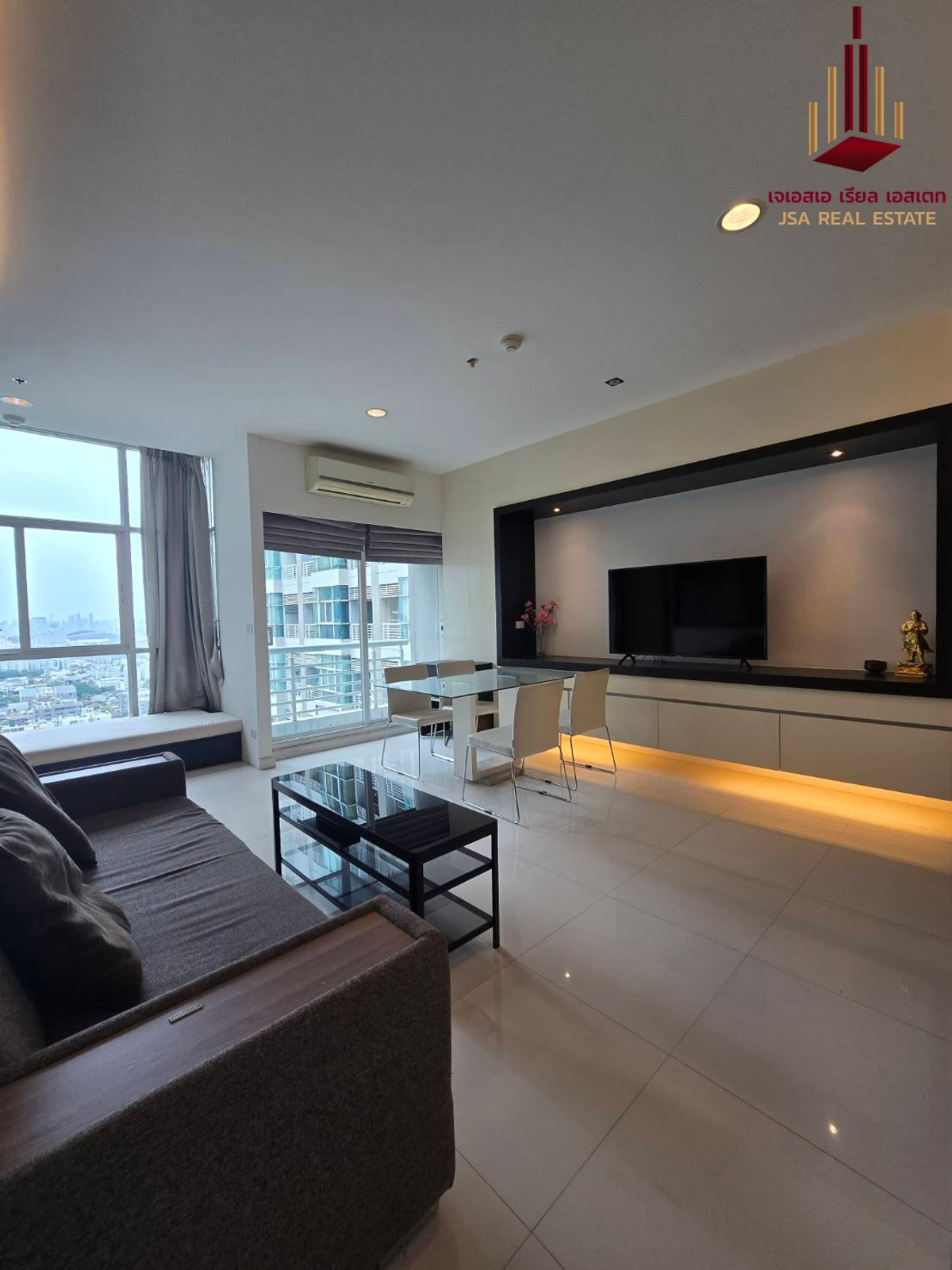 ขายคอนโดพัฒนาการ ศรีนครินทร์ : ✨ For Sale: The Four Wings Residence Condo ✨  💰 Only 4,390,000 THB