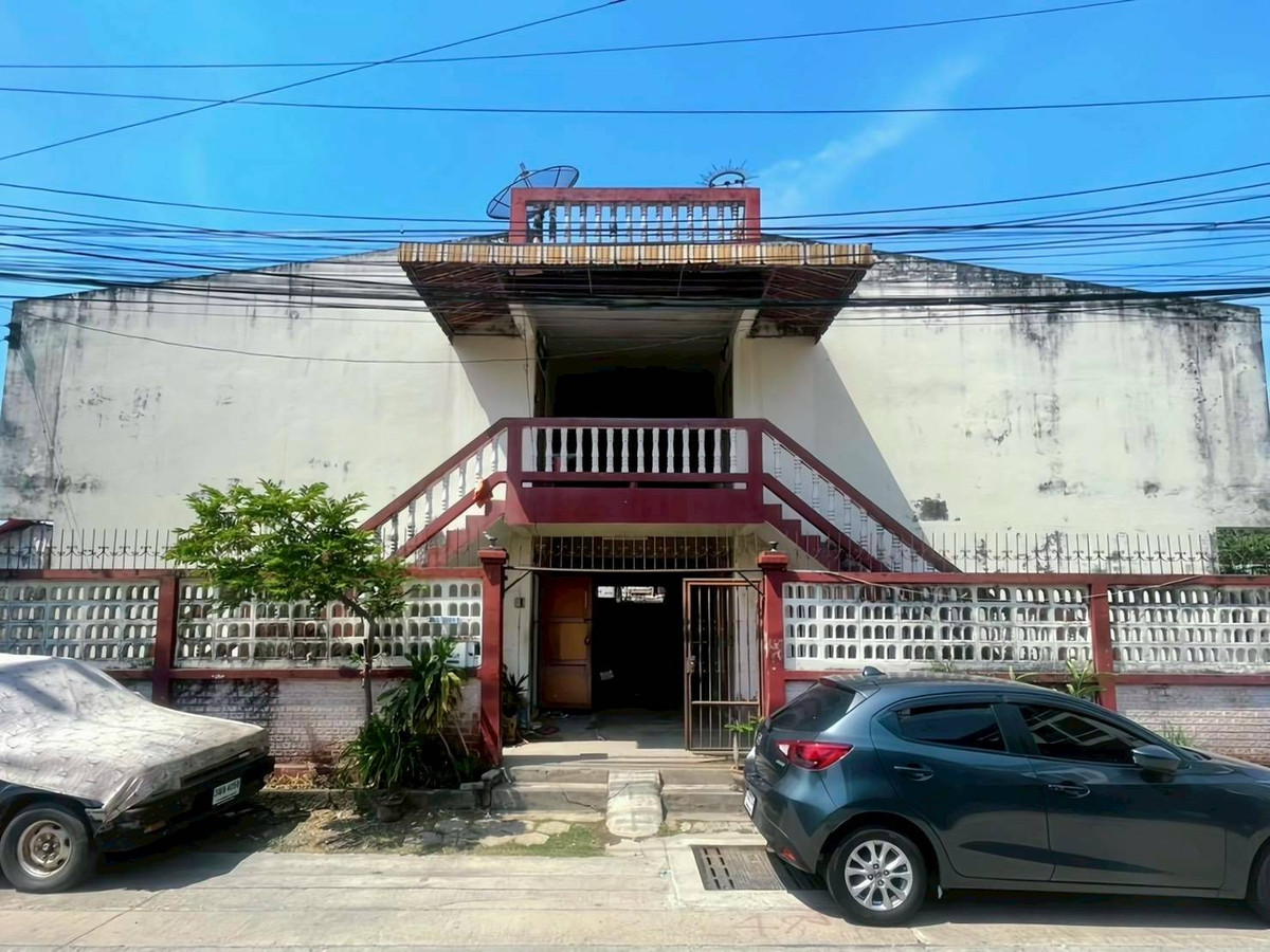 For SaleHotel&Apartment BusinessSamut Prakan,Samrong : Income yield9%/year !! Selling apartments 20 rooms. Price under market value